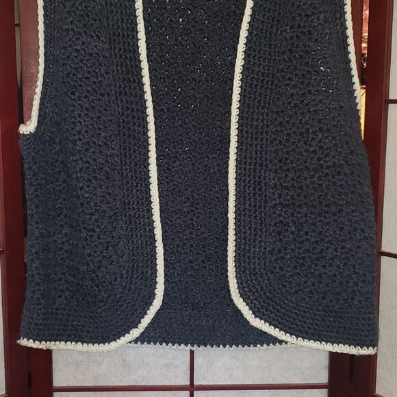 Ladies Handcrafted Charcoal Gray/White Crocheted Open Faced Vest - Picture 3 of 6
